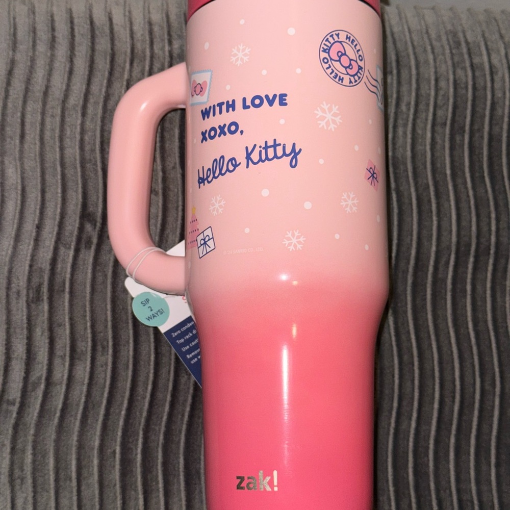 Hello Kitty Christmas Pink Tumbler - Picture 2 of 3